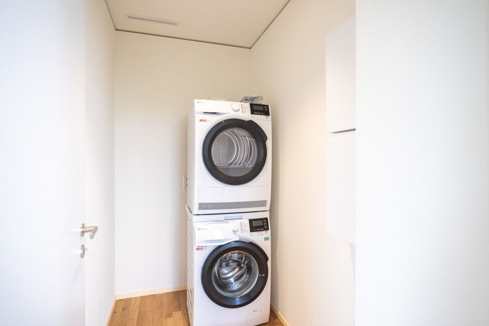 2.5-Zi. Wohnungen im Neubau "Perronimo" in Wil - Reduit mit Waschturm