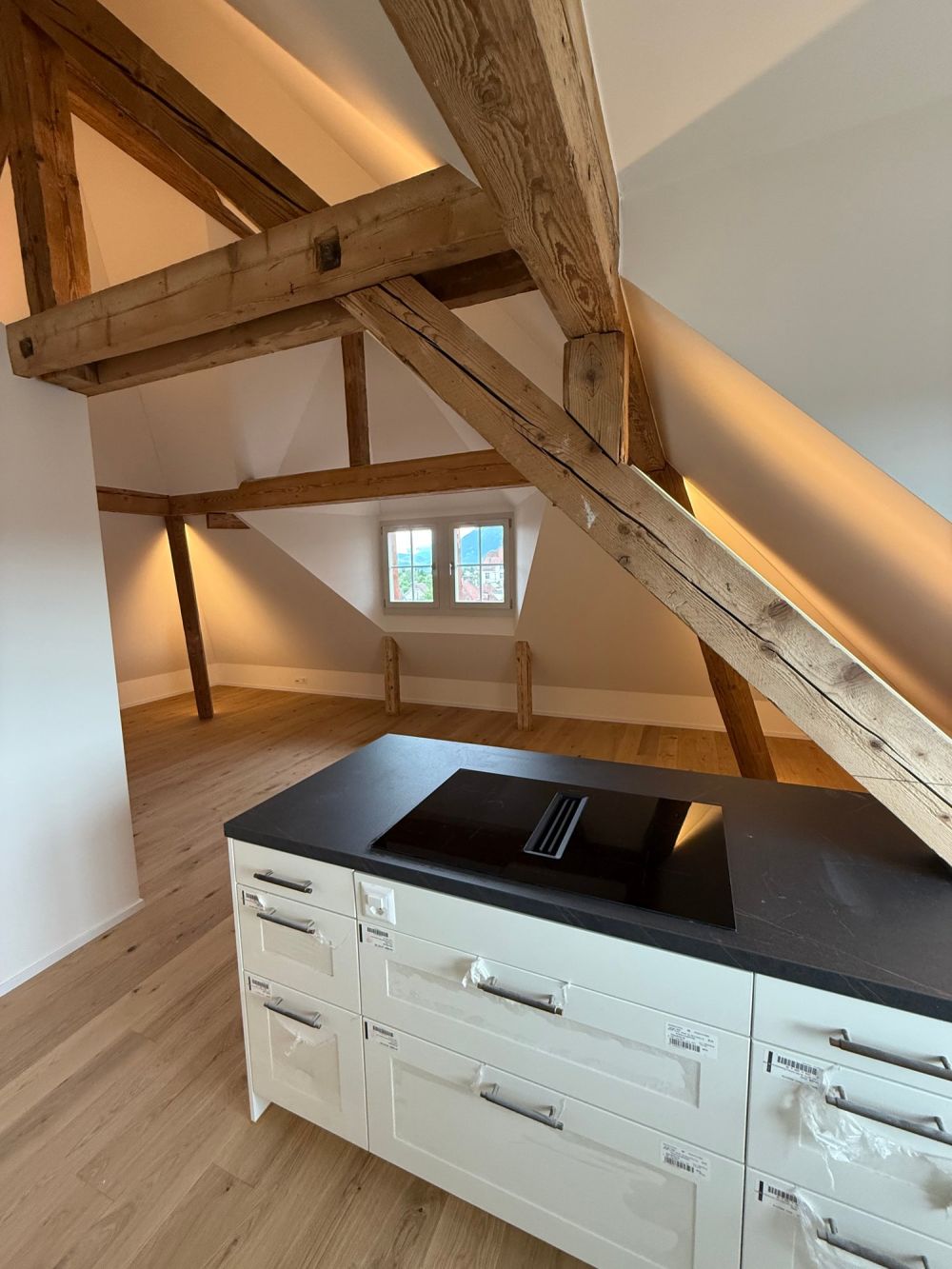 NEUWERTIGE: 3-Zimmerdachwohnung – Vintage-Style trifft auf modernen Komfort - Bild 3