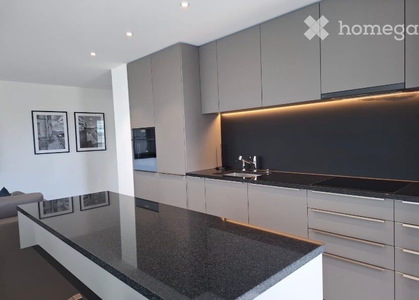 Modern 2.5-Room Apartment with unblocked panorama Views - Bild 5