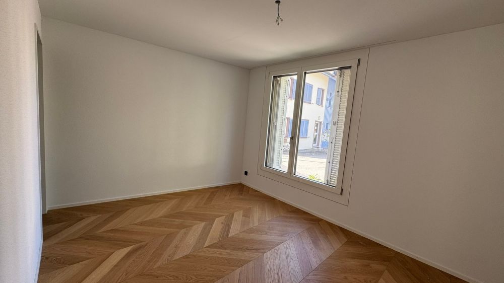 2.5-Zimmer-Wohnung mit grossem Sitzplatz in attraktivem Neubau - Bild 7