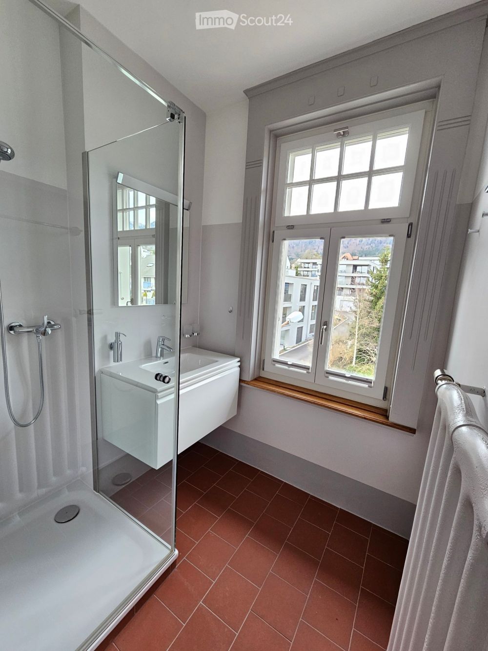 4 Zimmer-Wohnung mit Balkon und toller Aussicht - Bild 9