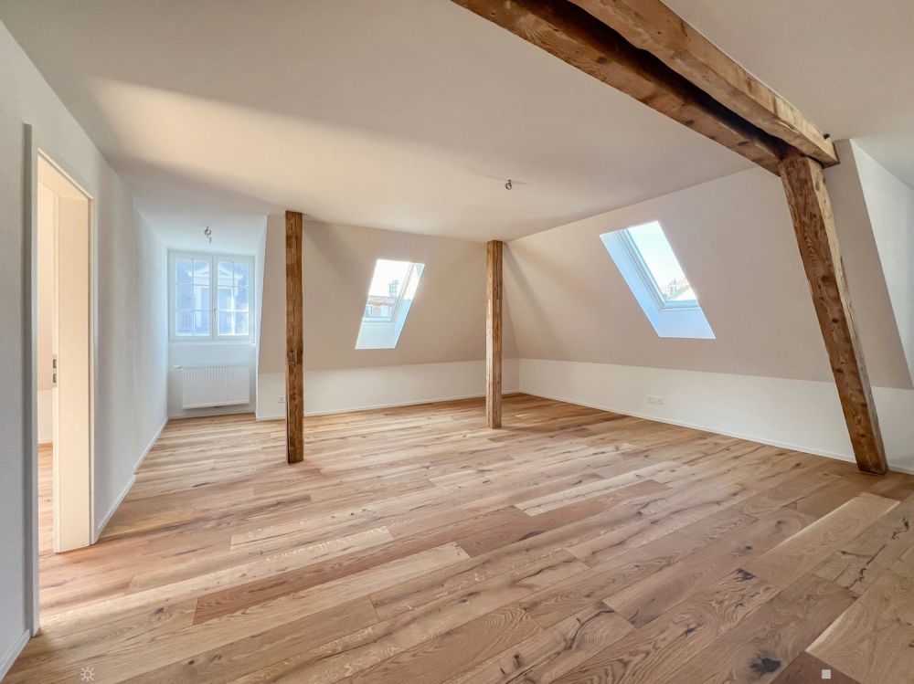 Wunderschöne Dachwohnung mit viel Charme im Zentrum von Biel - Bild 2