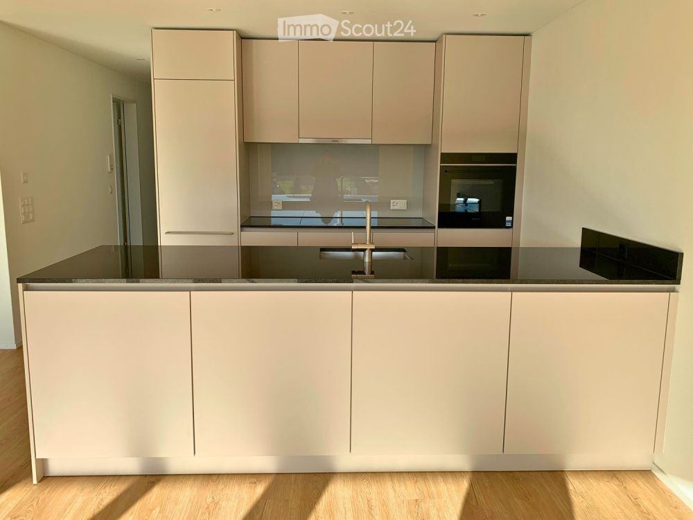 Wohnen mit Weitblick – Moderne 5.5-Zimmer-Wohnung in der Überbauung SONNENBÜEL in Eschenbach - Bild 2