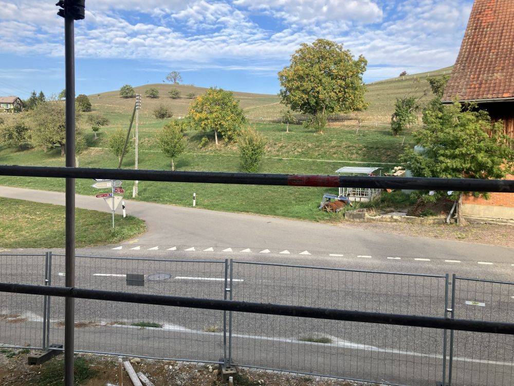 Neue 4 1/2 Zimmer mit grossem Balkon - Bild 2