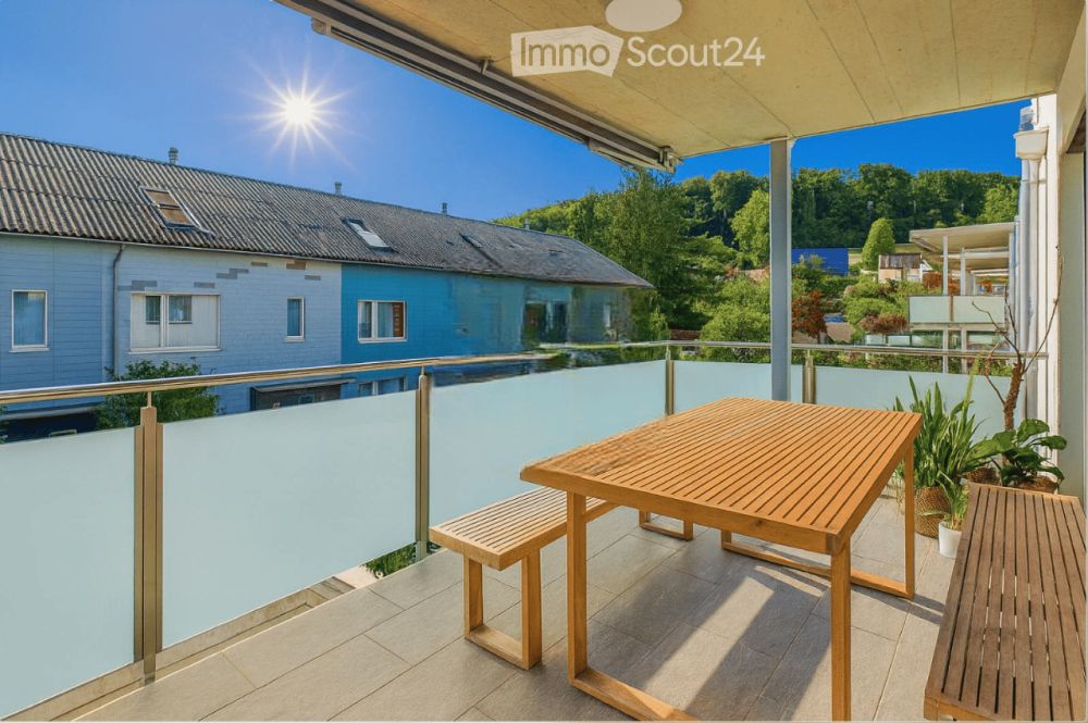 Moderne 4.5-Zimmer-Neubau-Wohnung mit Balkon und Garage in Niederbipp - Bild 2