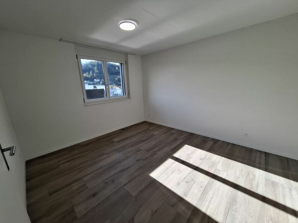 Moderne  2.5 Zi-Wohnung mit Balkon, NEUBAU, Zweitvermietung - Bild 5