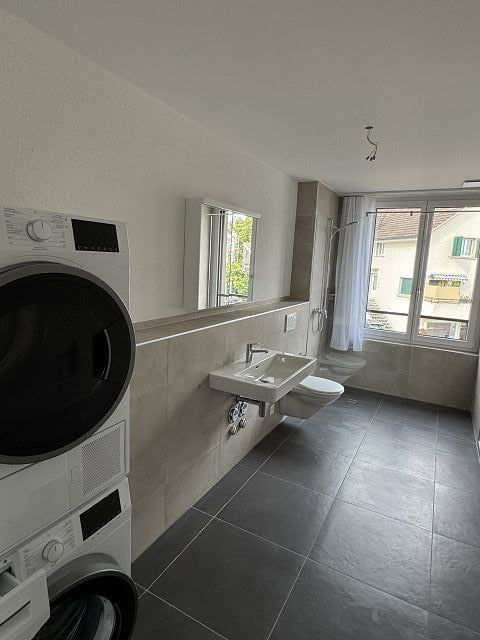 moderne 3.5-Zimmerwohnung im Zentrum von Münchwilen - Badezimmer