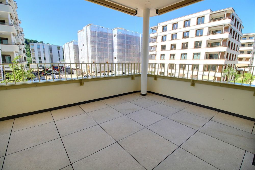 Superbe appartement neuf de 4.5 pièces - Balcon 2