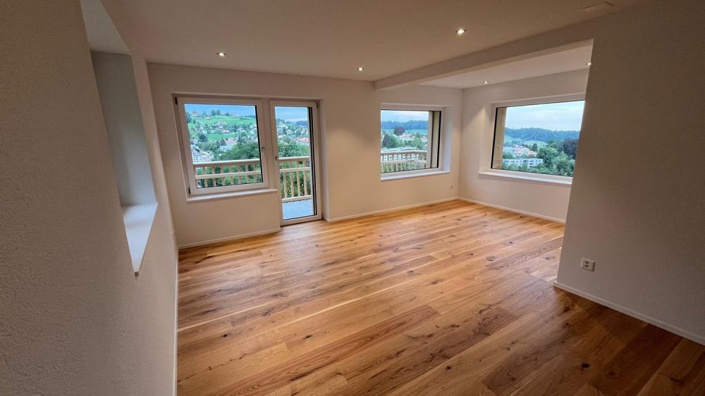 Attraktiver 4.5-Zimmer-Hausteil mit Seesicht – Erstbezug nach Komplettumbau - Bild 1