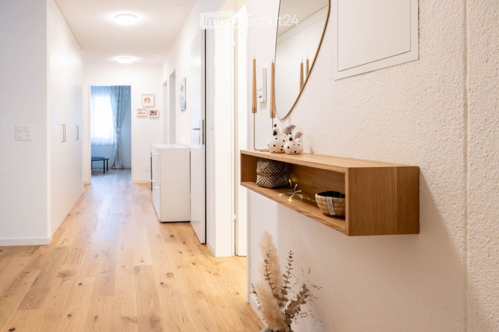 helle, grosszügige 4.5 Zimmerwohnung - Bild 2