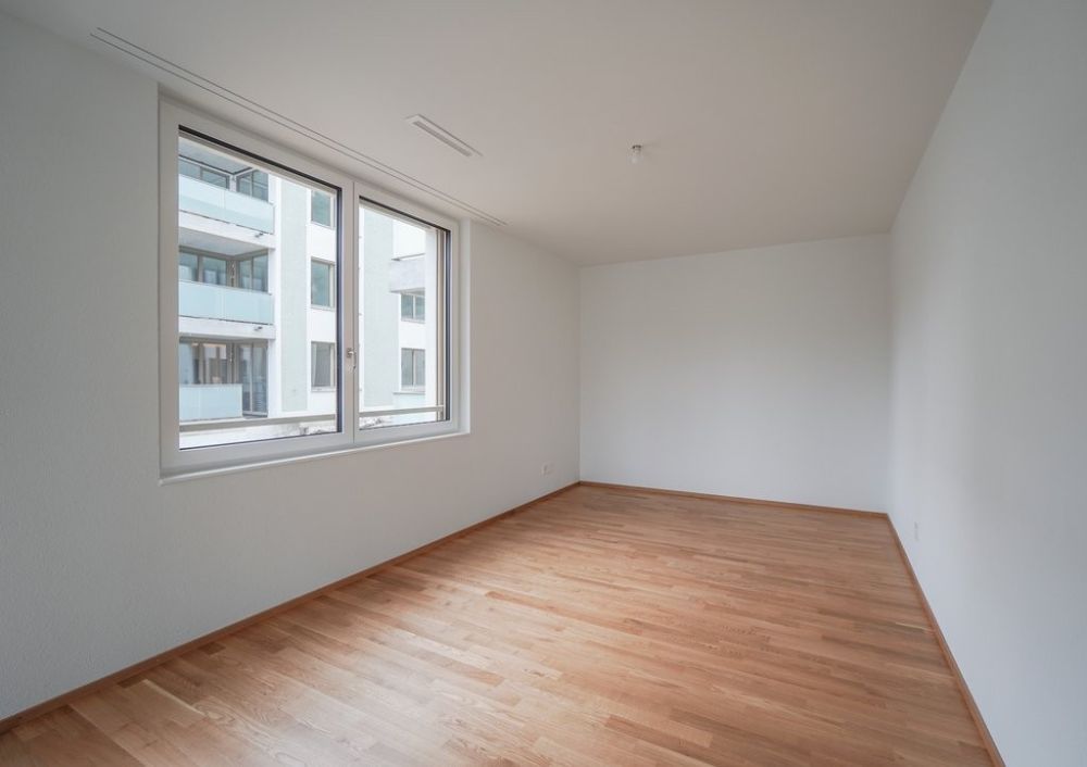 ERSTVERMIETUNG IN LIESTAL - jede Wohnung mit eigenem Waschturm - Zimmer_2.jpg