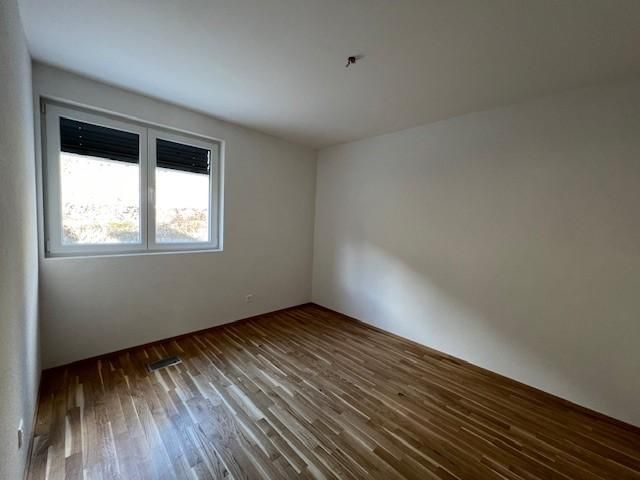 Spacieux appartements récents de 4.5 pièces situés au 1er et 2ème étage, orienté sud. - Appartement 4.5 pièces - image - 6