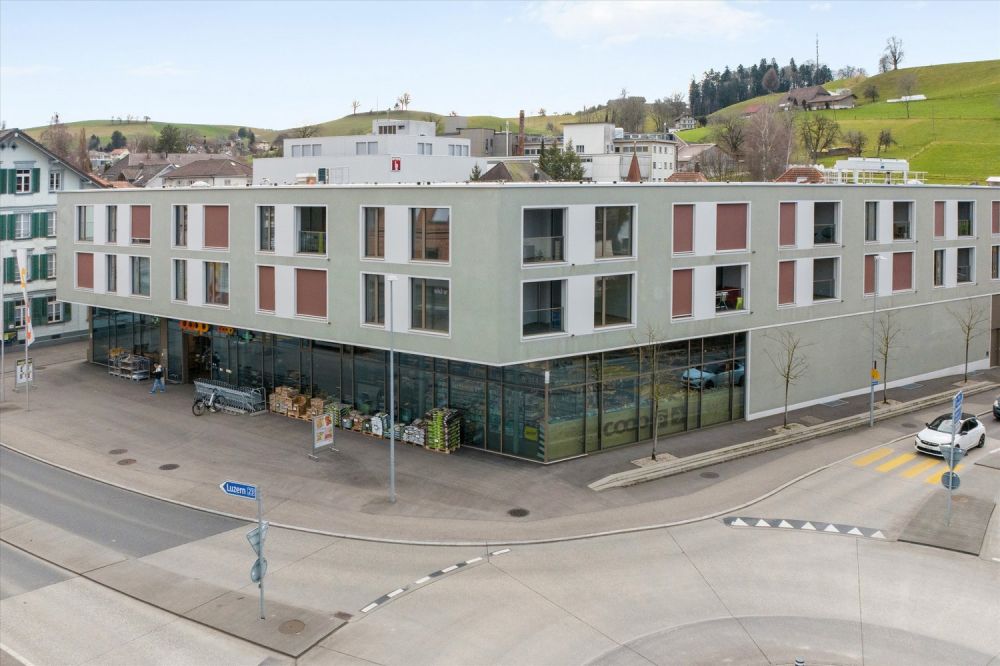 1. Nettomietzins gratis - 2½-Zimmer-Wohnung - Direkt beim Bahnhof! - Aussenansicht