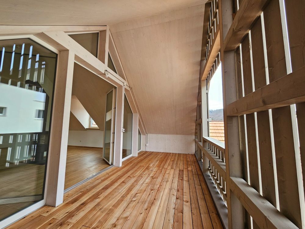 Erstvermietung - moderne 2.5-Zimmer Dachwohnung mit Laubenbalkon in Sissach - Bild 4