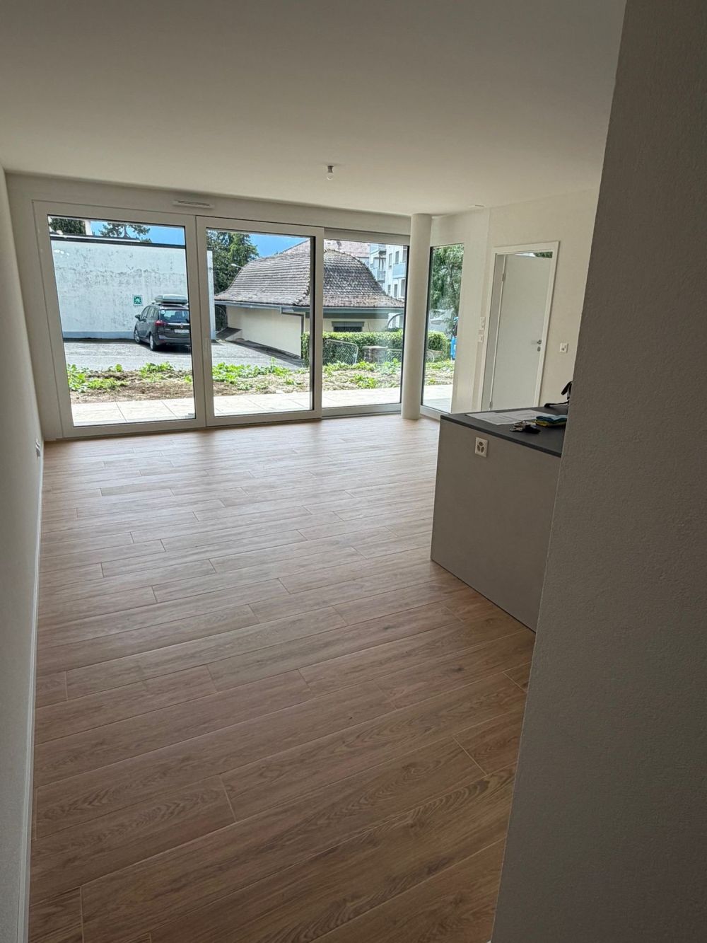 Wohnung mit 2.5 Zimmern im Erdgeschoss - Séjour
