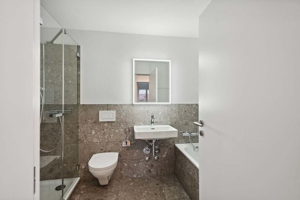 Lichtdurchflutete Wohnung an Toplage in Seuzach - 2742d034-98fb-4a63-863c-2a90015a9988.jpg