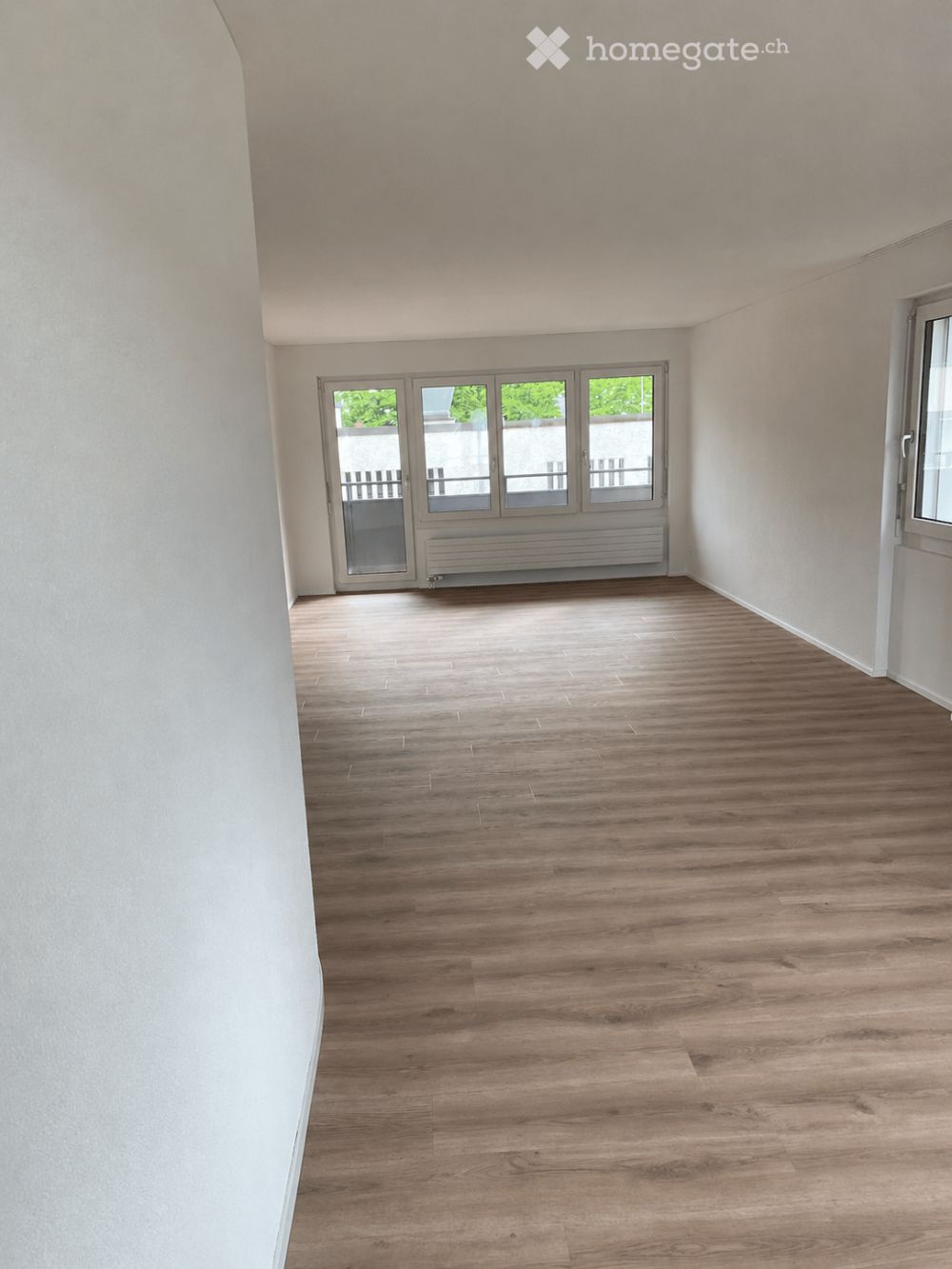Nachmieter für moderne 3.5-Zimmer-Wohnung mit zwei Balkone in Wädenswil! - Bild 1