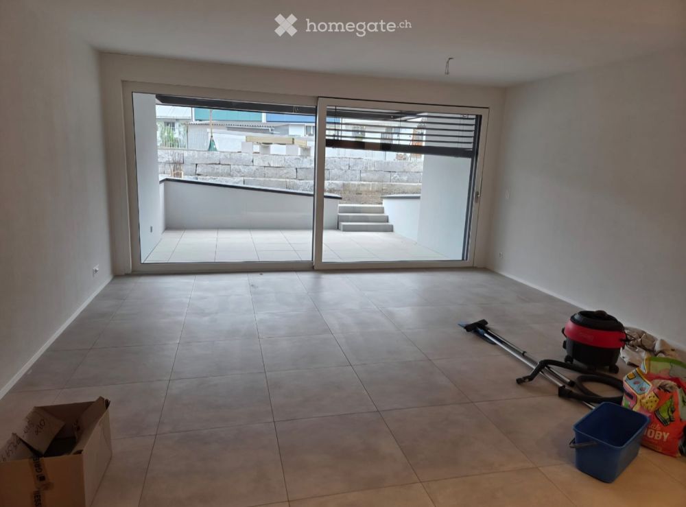 Moderne 2.5-Zimmer-Wohnung mit Balkon in Rafz - Bild 7