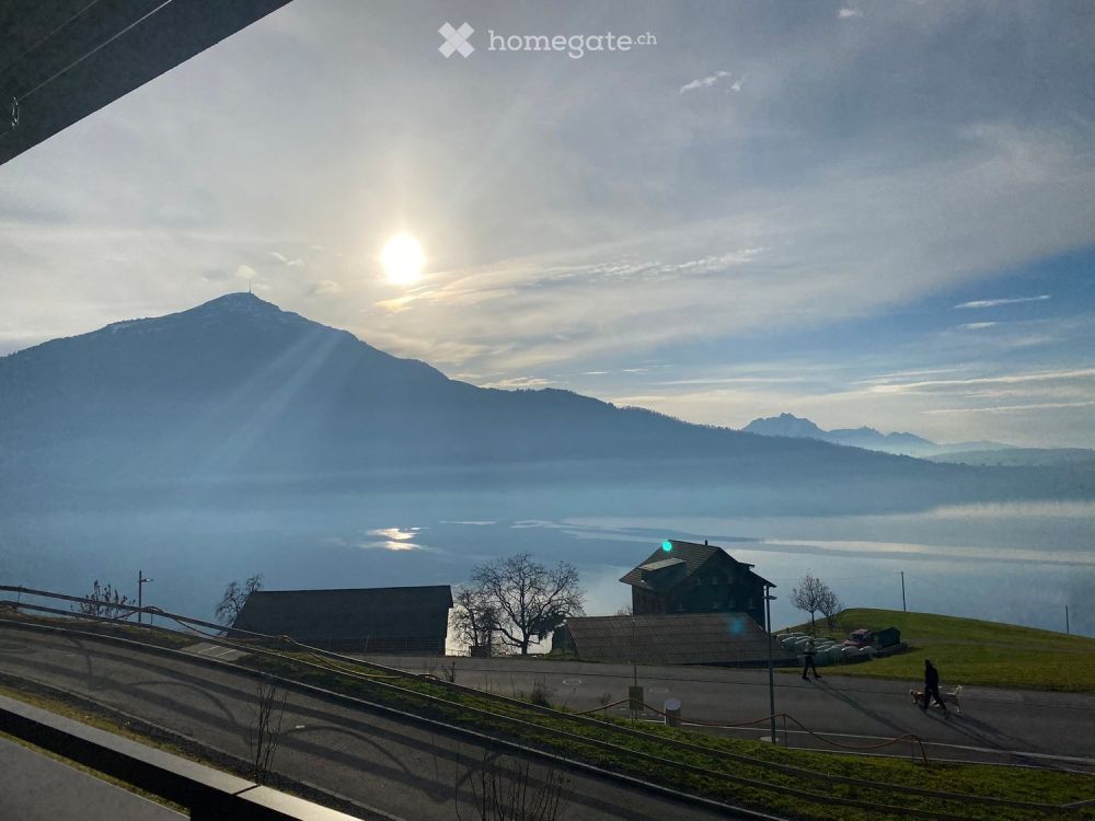 Lichtdurchflutete 2.5-Zimmer-Neubauwohnung mit Seesicht – Erstvermietung in Walchwil - Bild 2