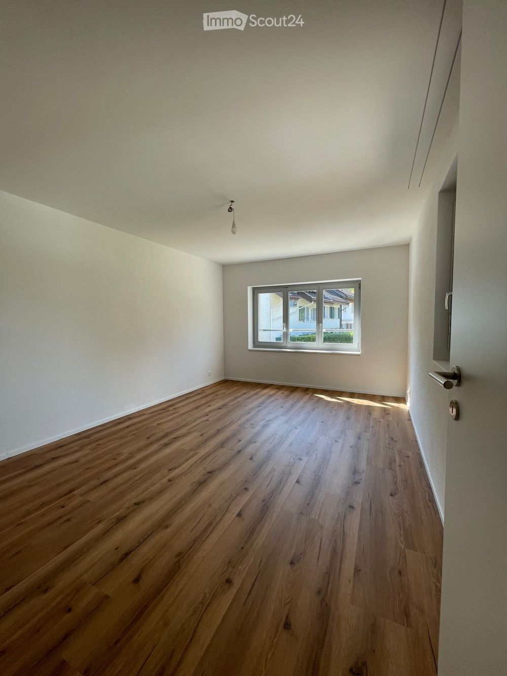 Moderne 4-Zimmer-Neubauwohnung mit Balkon in Niederstetten - Bild 5