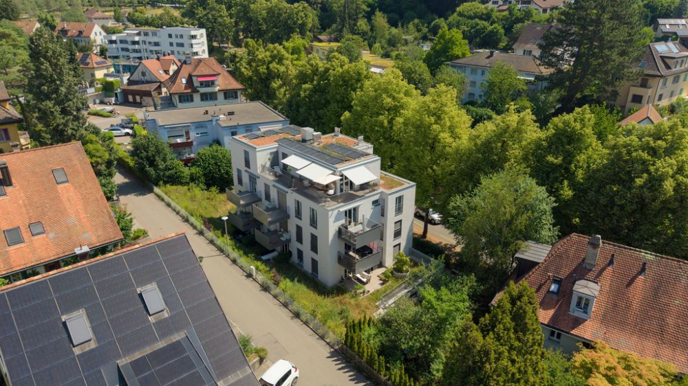 Moderne 3.5-Zimmer-Attikawohnung mit grosszügiger Terrasse - Aussenansicht