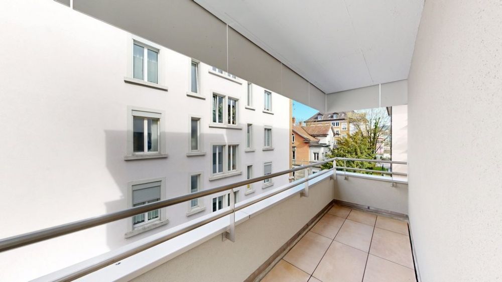 moderne 2.5 Zimmer-Wohnung im Zentrum von Rorschach! - Balkon