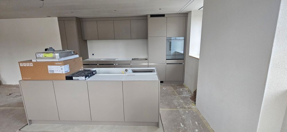 Erstvermietung 3 1/2-Zimmerwohnung im umgebauten Altbau mit 2 Balkonen - Bild 8