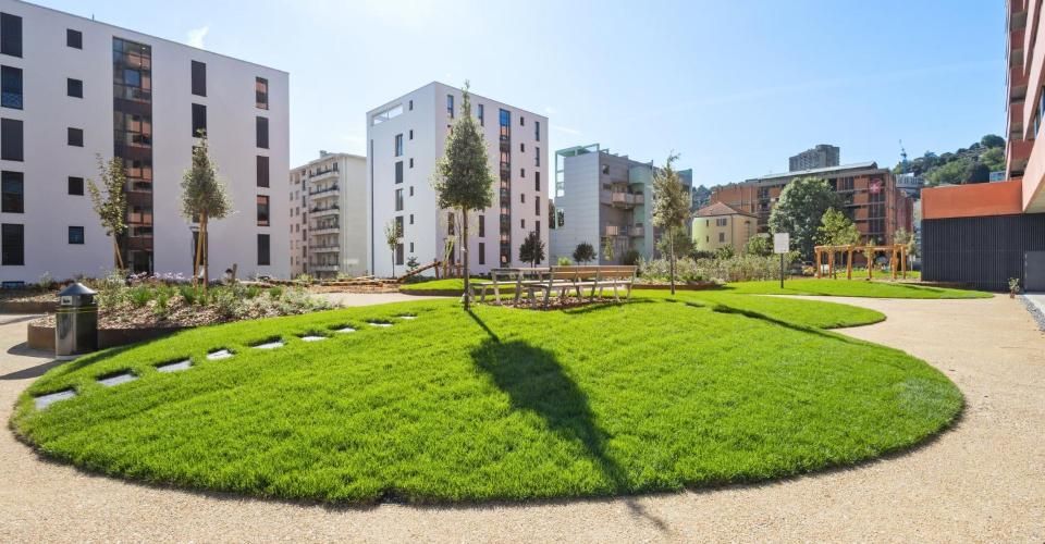 Studio avec jardin au premier étage dans un emplacement stratégique ! - Appartement 1.5 pièces - image - 1