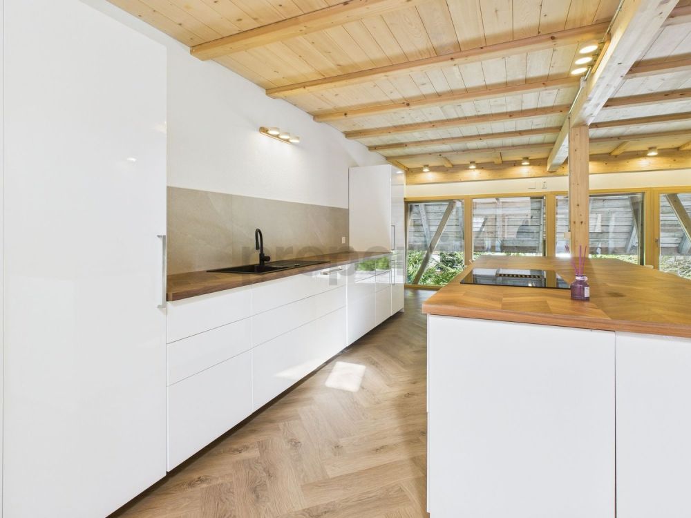 Lichtdurchflutete 2.5-Zimmer-Wohnung mit Galerie in Heimiswil  Erstbezug - Image 3