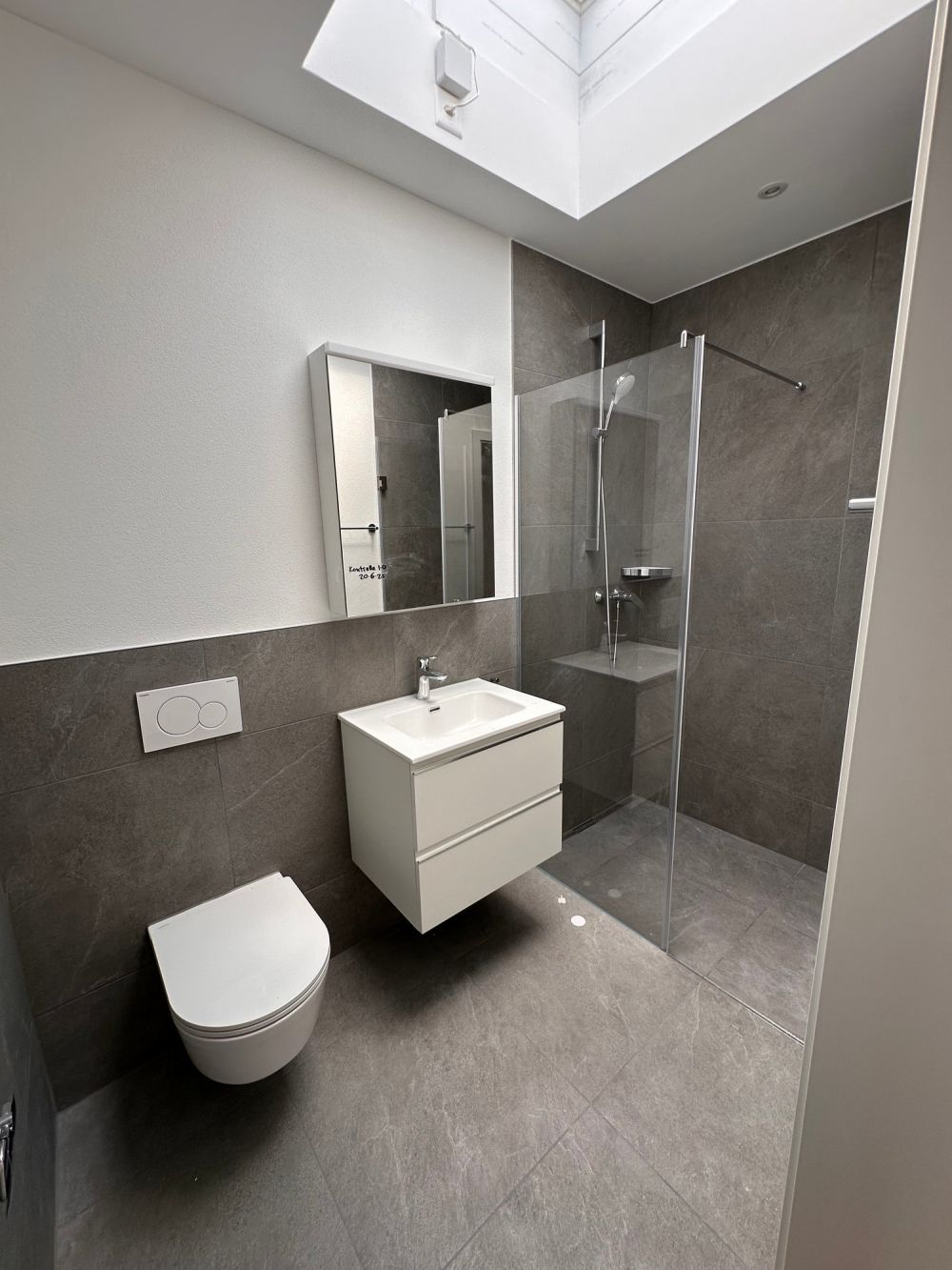 Moderne 4.5-Zimmer-Dachwohnung für Erstbezug in Huttwil bereit - Bild 10