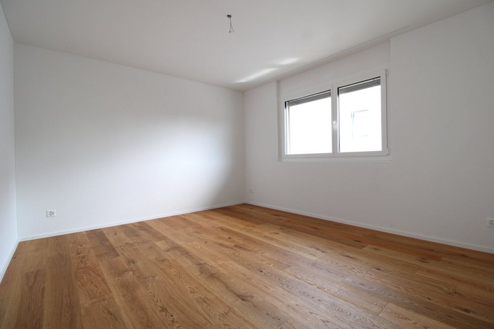 Moderne 3.5-Zimmer-Wohnung mit grosszügigem Balkon in Niederuzwil - Bild 4