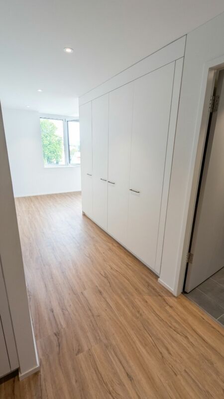Grosszügige 2.5 Attikawohnung mit 79m2 - Bild 9