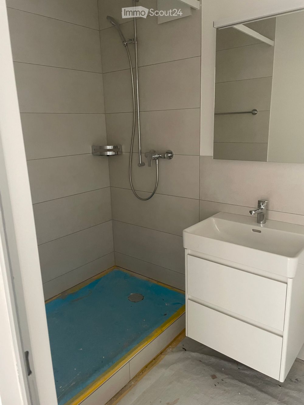 Erstvermietung 5.5-Zimmer-Wohnung (130m2) mit Sitzplatz in Belp - Bild 7