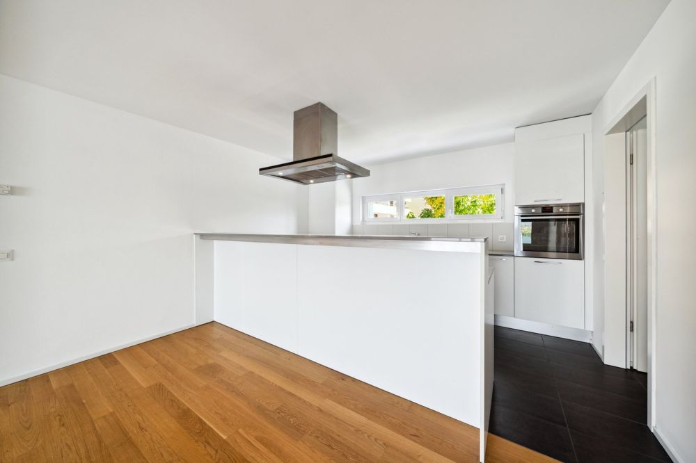 Moderno e luminoso - Bild  LIA