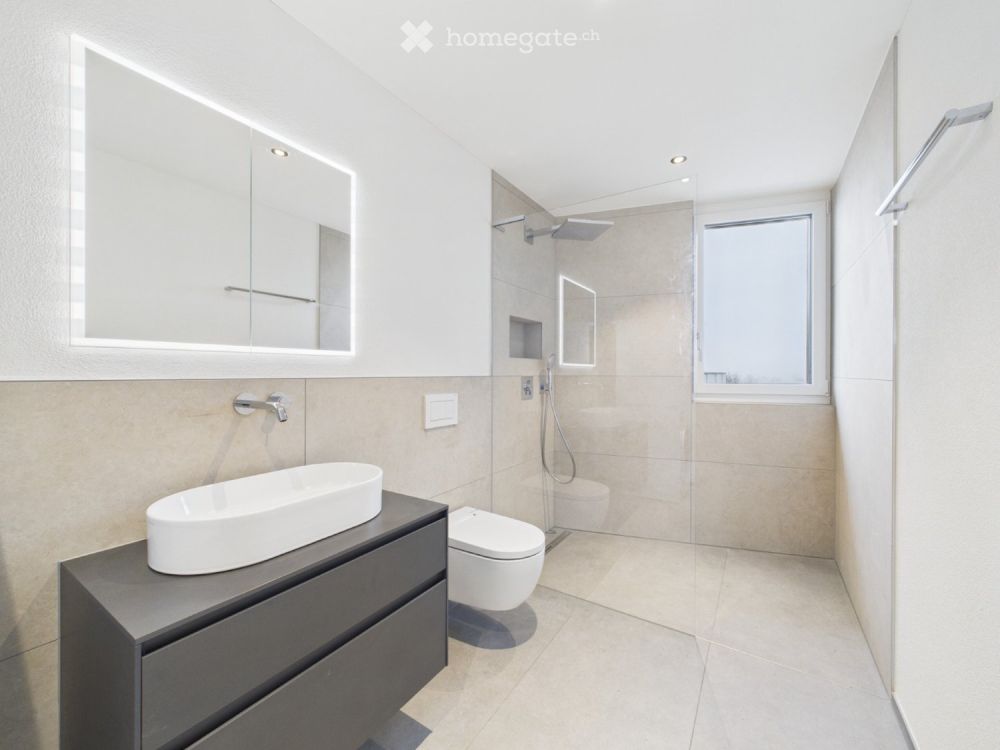 Erstbezug: Stilvolle Attika mit 60 m² Terrasse - Bild 2