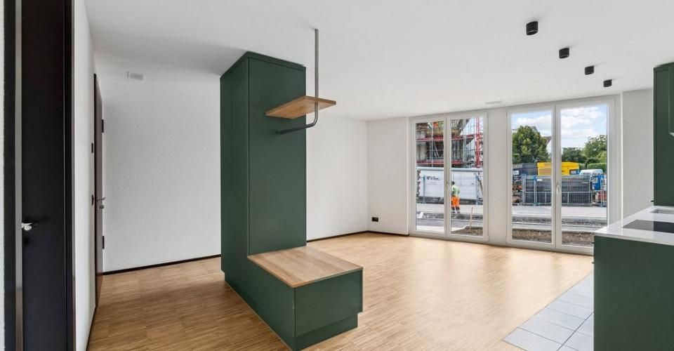 Attraktive und charmante Neubauwohnung mit Sitzplatz an bester Lage - Appartement 2.5 pièces - image - 2