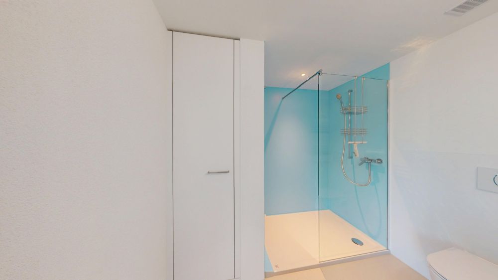 2.5-Zimmer-Penthouse im 6. OG mit grosser Terrasse und Weitsicht - Bild 6