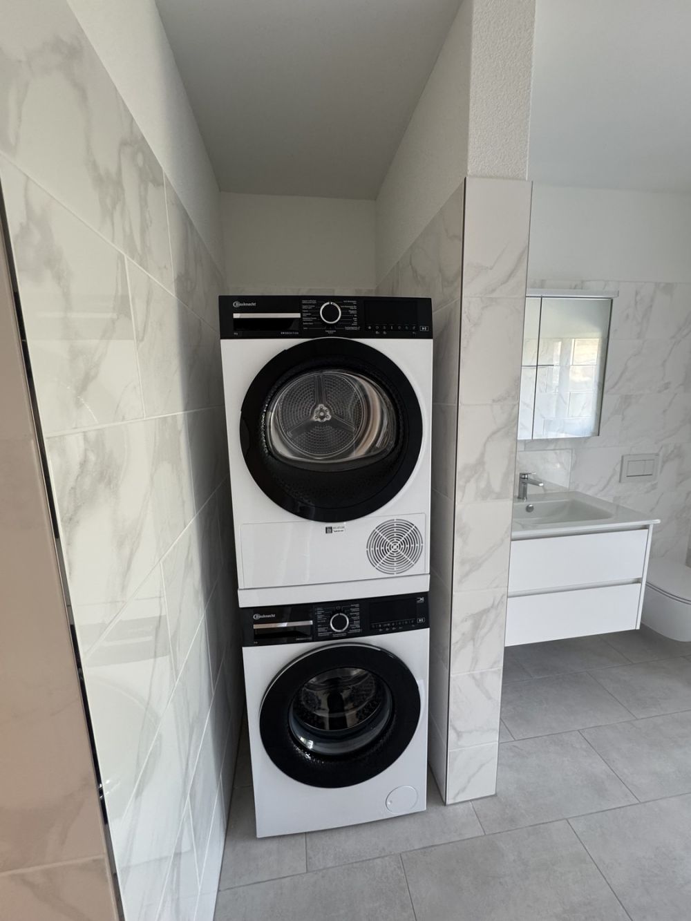 Beautiful brand new 3 1/2 with view to the Töss - Bild 5