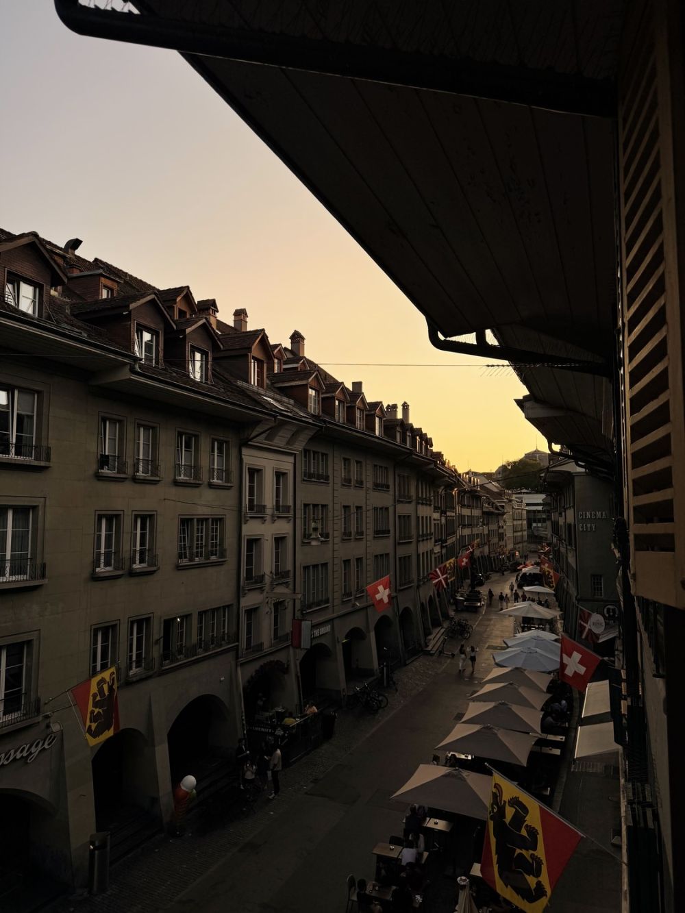 Charmante Altbauwohnung mitten im Herzen von Bern - Bild 11