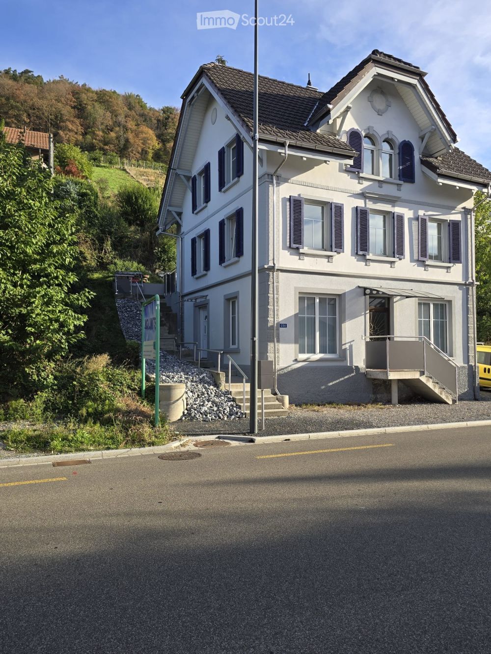 Bemerkenwertes und aussergewöhnliches 3-stöckiges Einfamilienhaus in Balgach (NEU (2026) saniert) - Bild 2