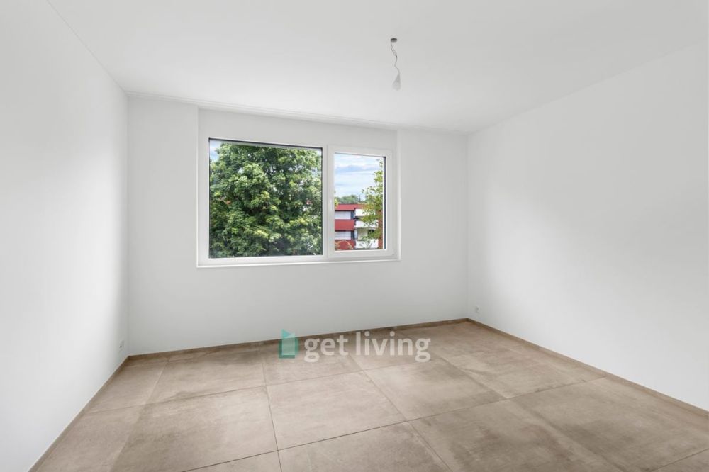 NEUBAU AN TOPLAGE MIT GROSSZÜGIGEM SITZPLATZ (40 M²) SOWIE EIGENER WASCHKÜCHE UND KELLER (17,4 M²). DIE WOHNUNG KANN AUF WUNSCH AUCH MÖBLIERT GEMIETET WERDEN. - Bild 4