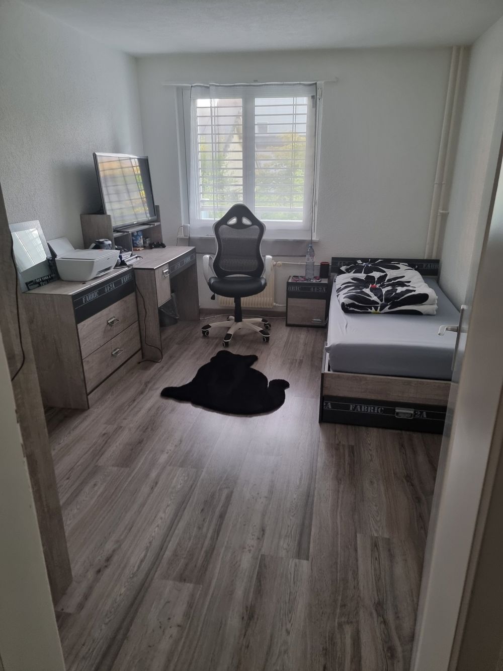 Helle 4.5-Zimmer-Wohnung mit zwei Balkonen an ruhiger Lage - Bild 6