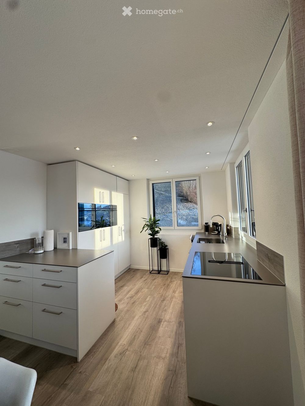 Modernes 5.5-Zimmer-Einfamilienhaus mit Aussicht in Hüswil - Bild 2