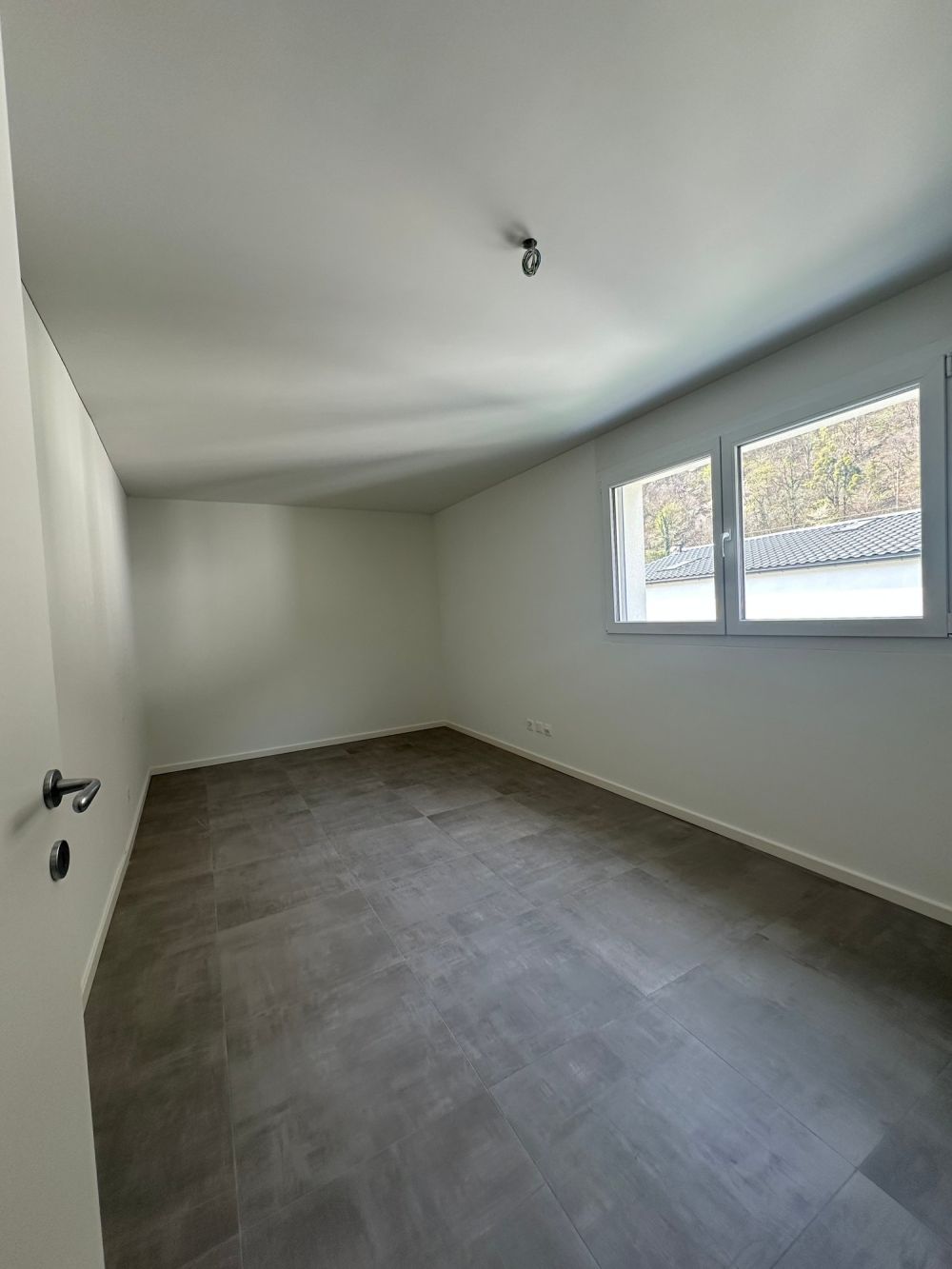 Appartamento moderno di 2,5 locali con balcone a Iragna - Bild 5