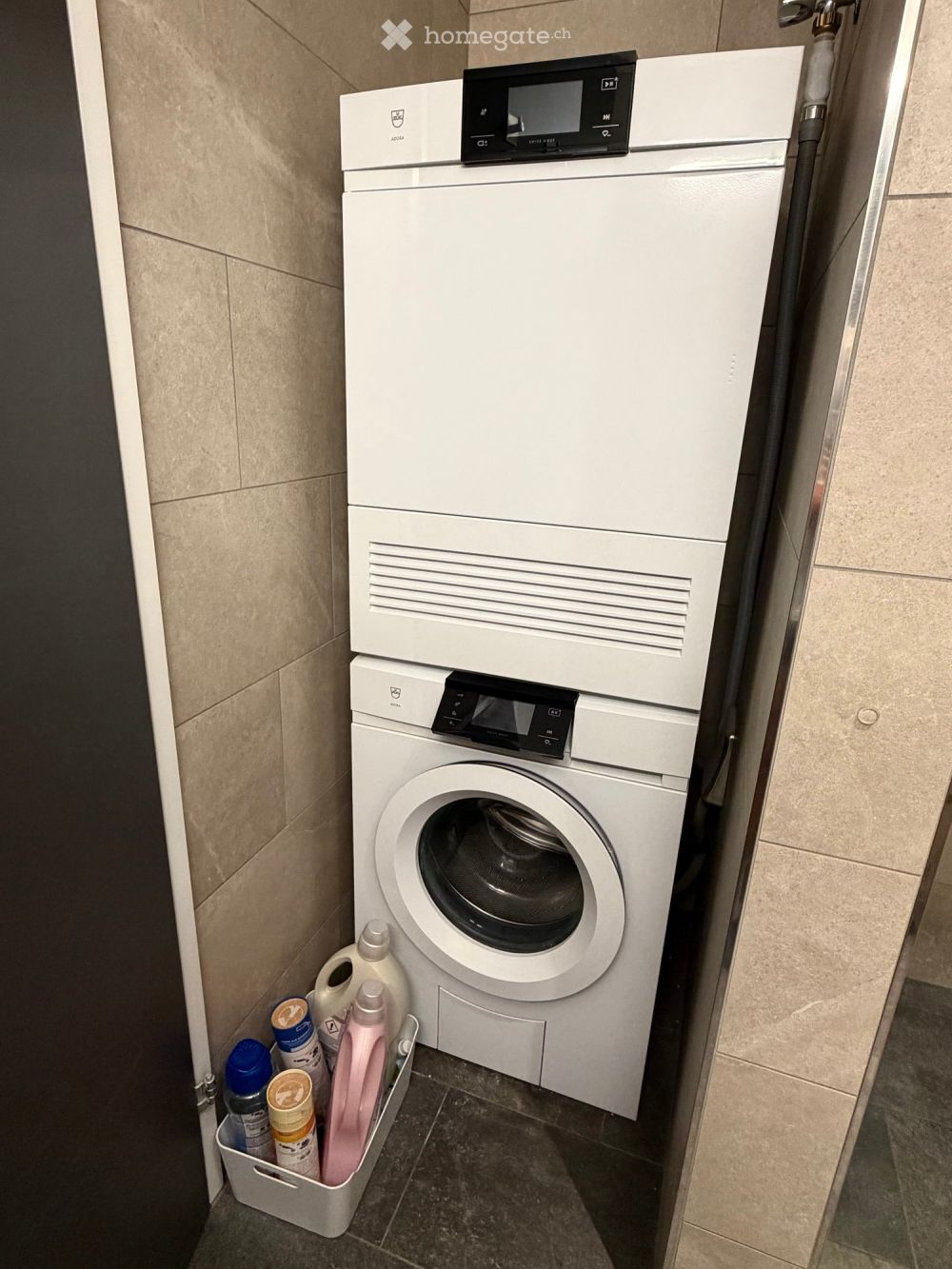 Hochwertig möblierte 3.5-Zimmer-Wohnung mit See- und Bergsicht - Bild 10