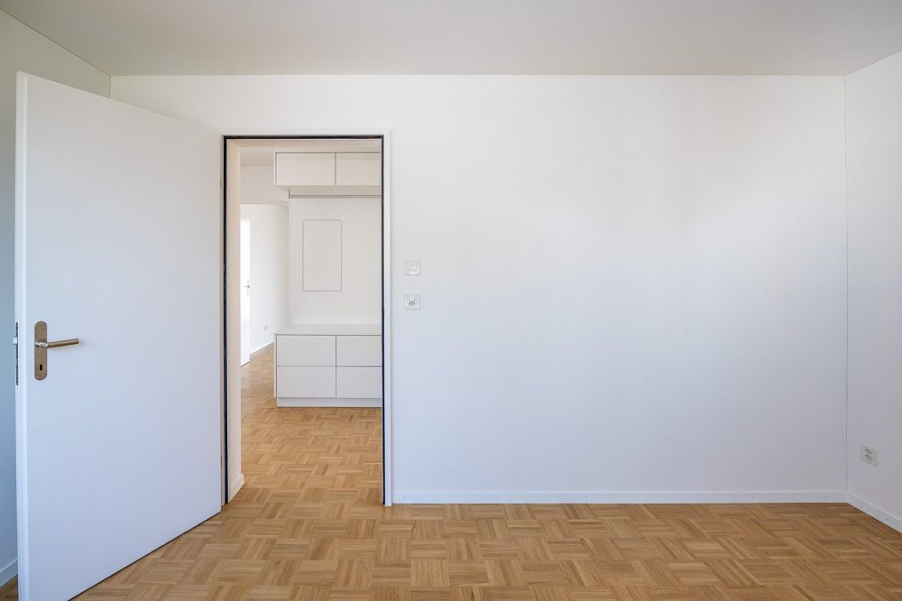 Erstvermietung nach Totalsanierung - 4.5 Zimmer-Wohnung - Zimmer