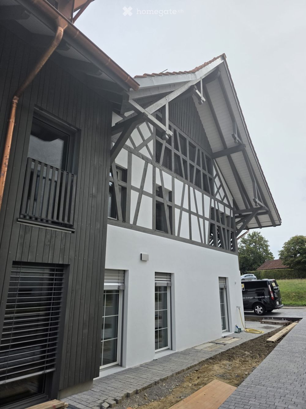 Modern wohnen im Dorfkern – 4.5-Zimmer-Neubauwohnung in Schneisingen - Bild 2