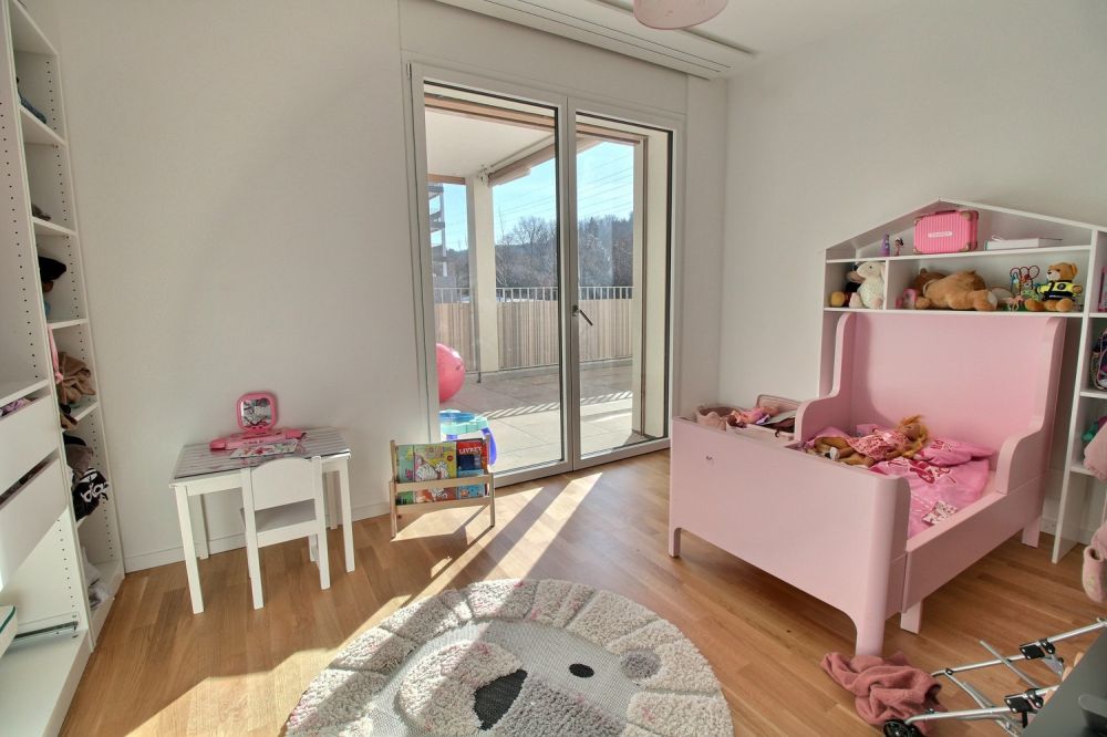 Appartement de 5.5 pièces au rez-de-chaussée à louer à Marly ! - Chambre 3