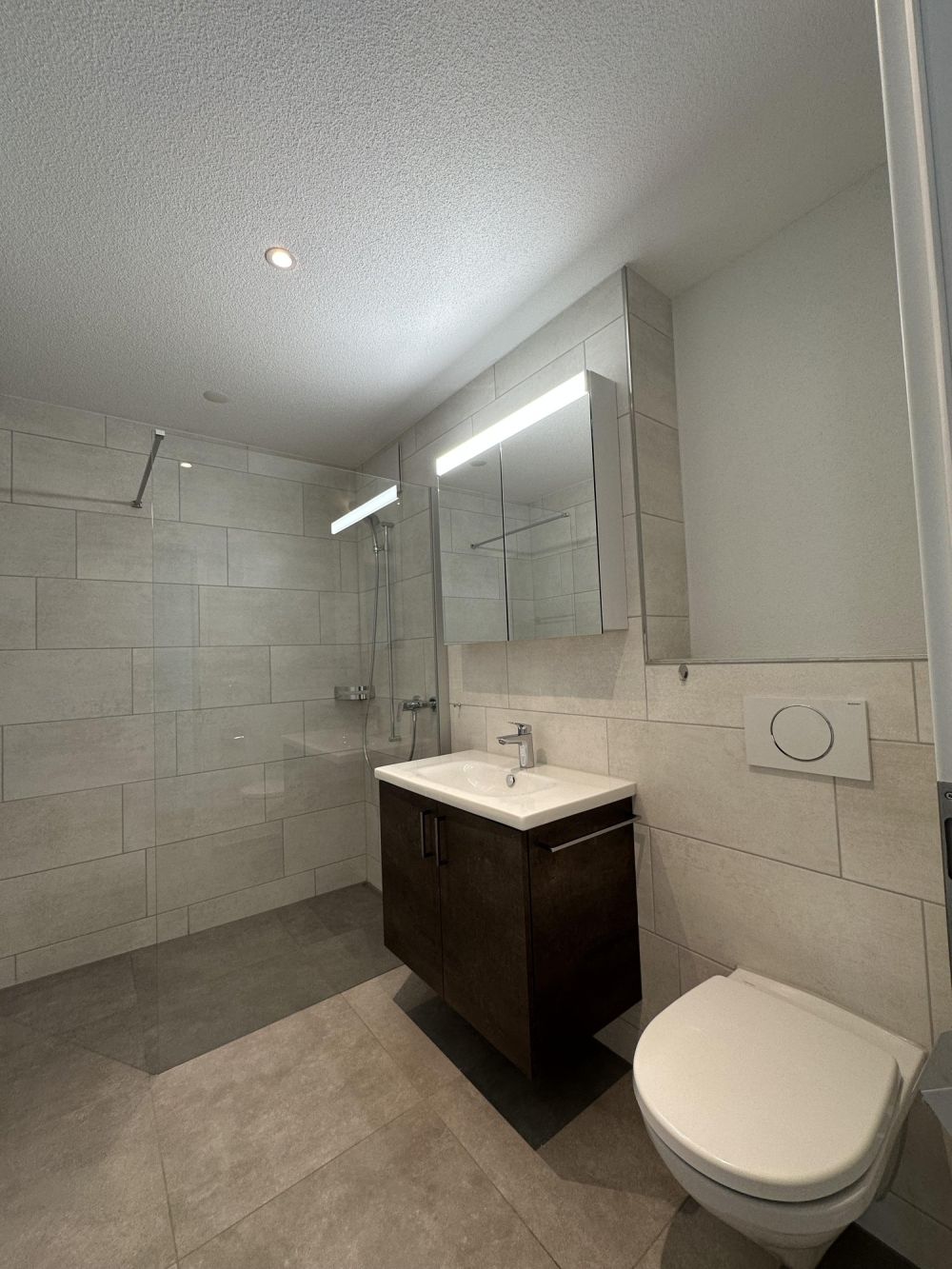 Neubauwohnung mit Blick ins Grüne - Bild 6