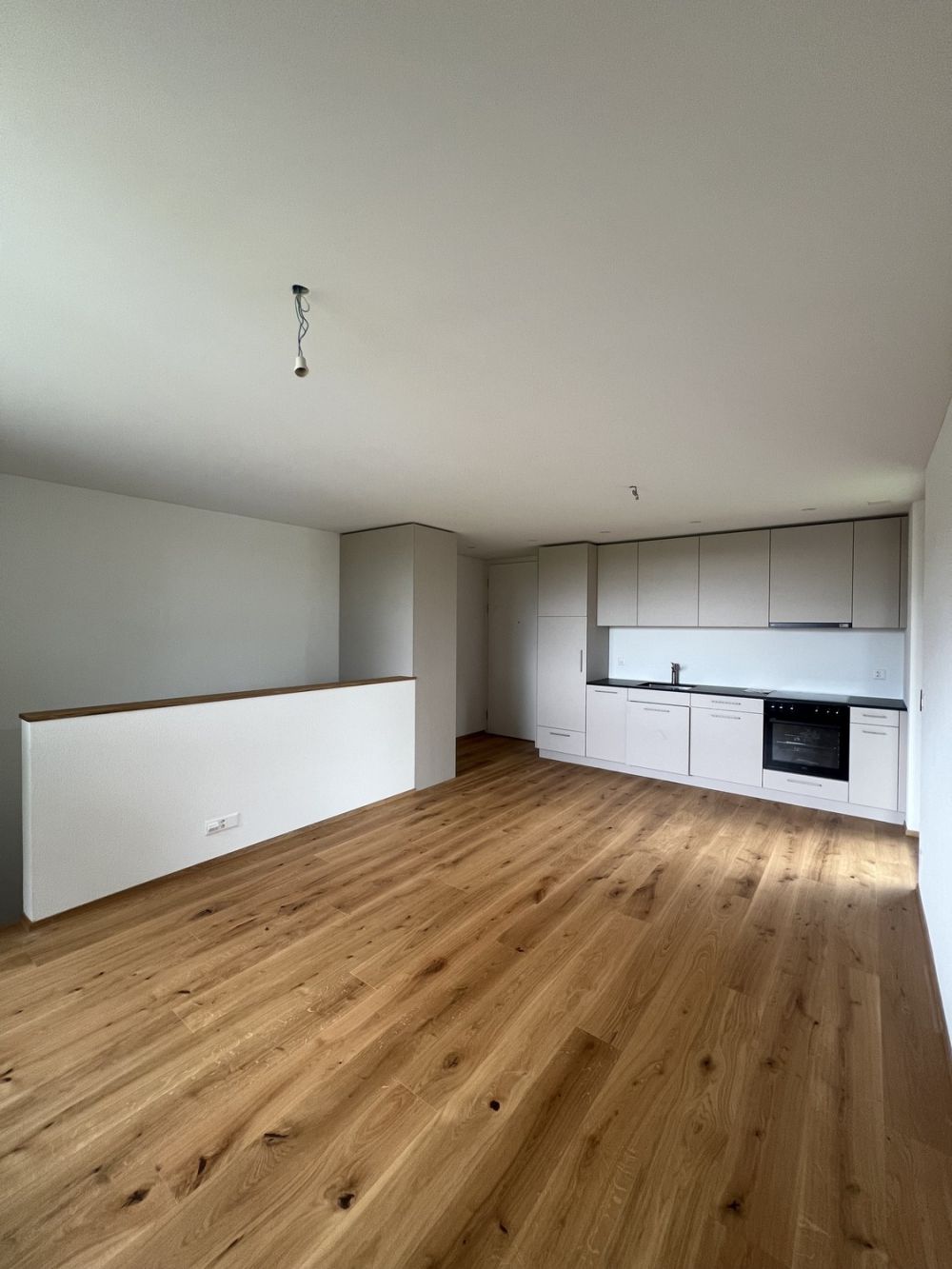 2.5 Zimmer-Duplex-Wohnung mit Gartenplatz - Bild 1